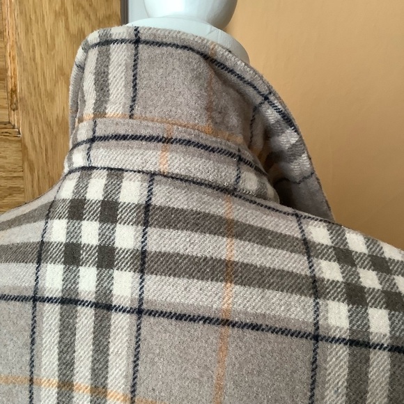 C'EST MOI Beige Plaid Shirt Jacket O/S - Picture 7 of 11